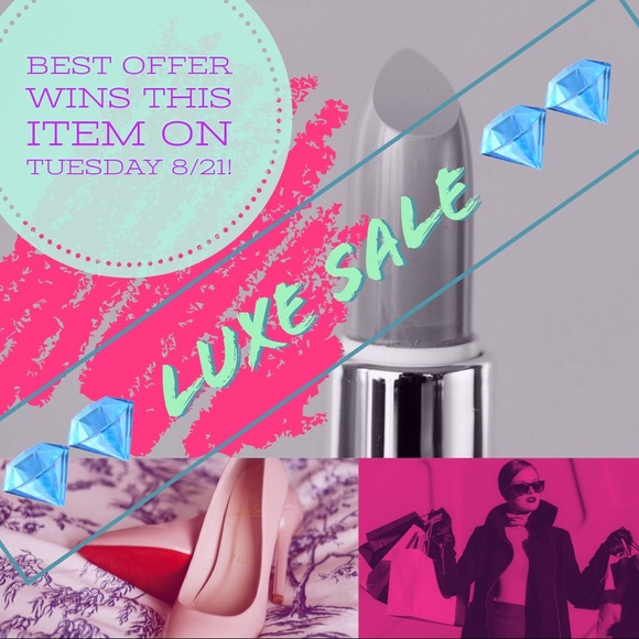 SOLD! Rose Gold/Nude Leather Burberry Watch - Picture 8 of 8